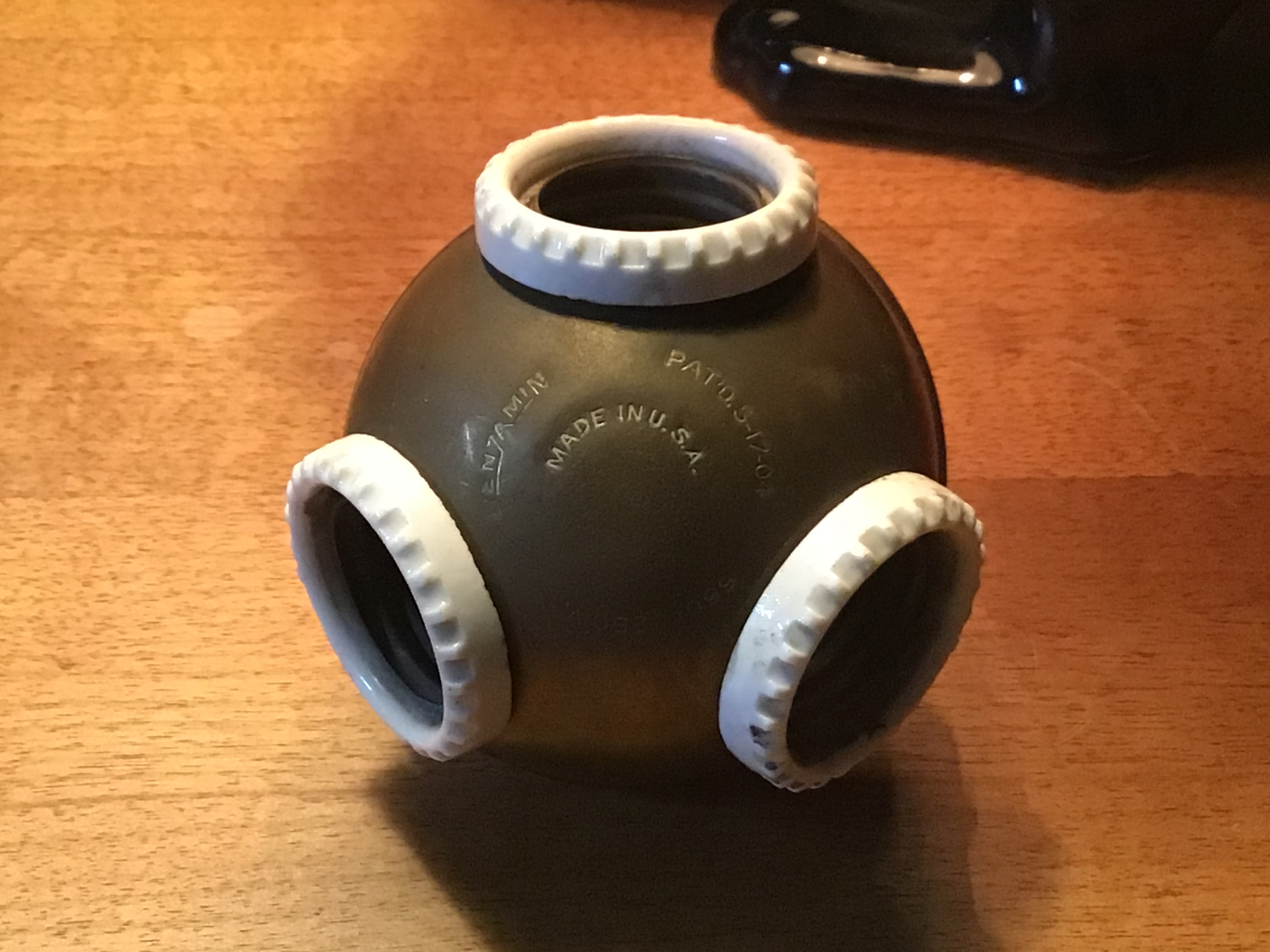 謎の物体・・。