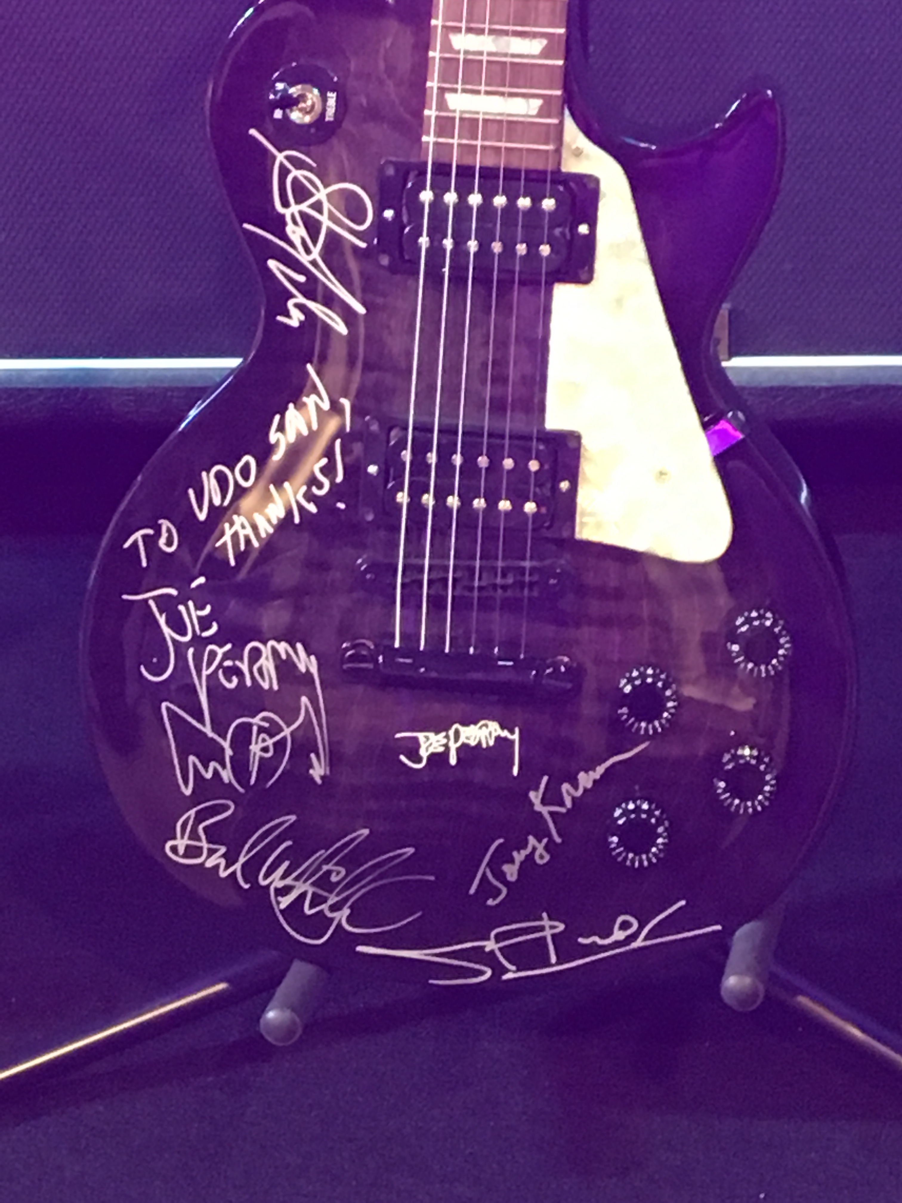 三味線もギターも糸ものです