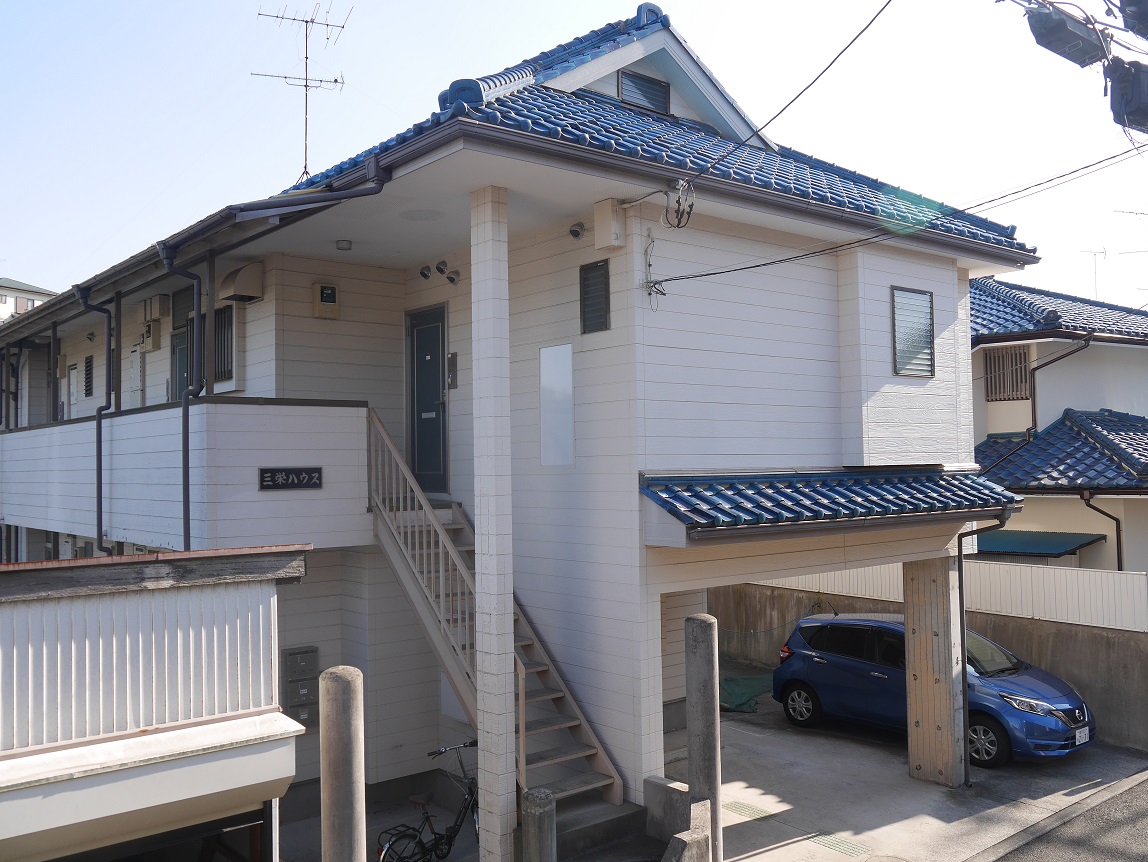 【三栄ハイツ】レトロな外観で室内は綺麗なお部屋♬