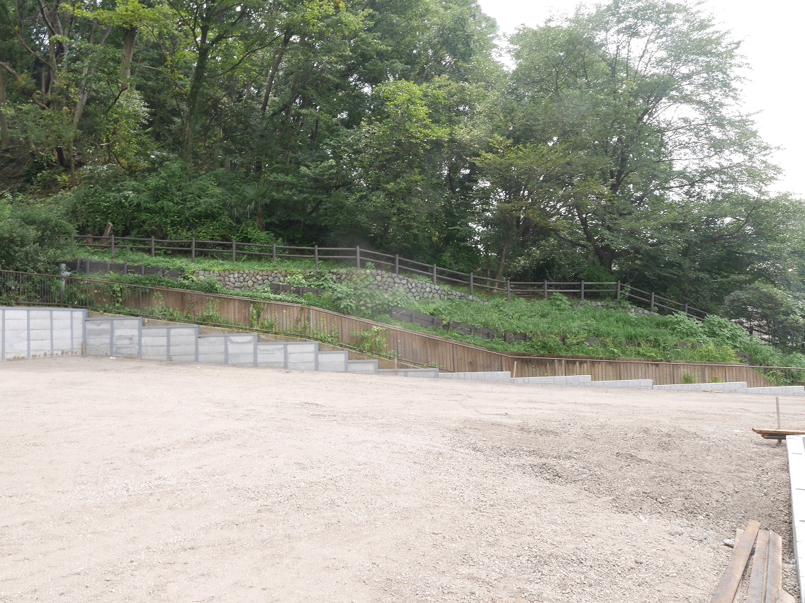 上山2丁目に駐車場がオープンします!