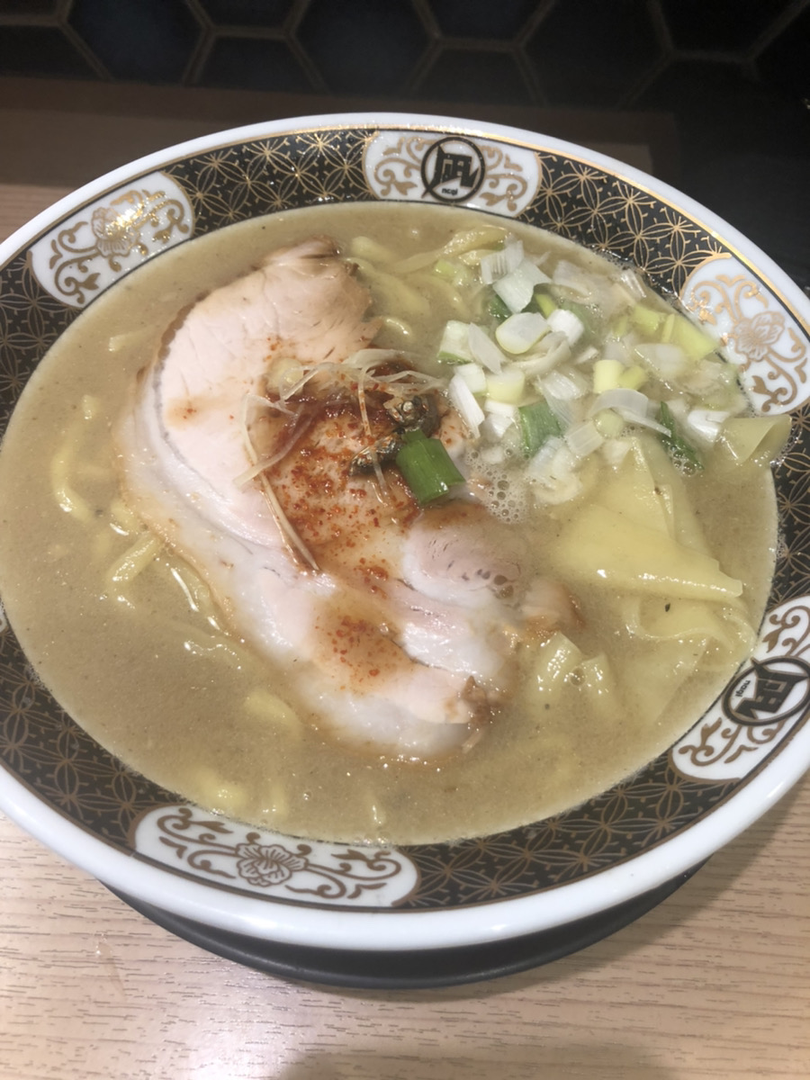 美味いと聞いて行きました